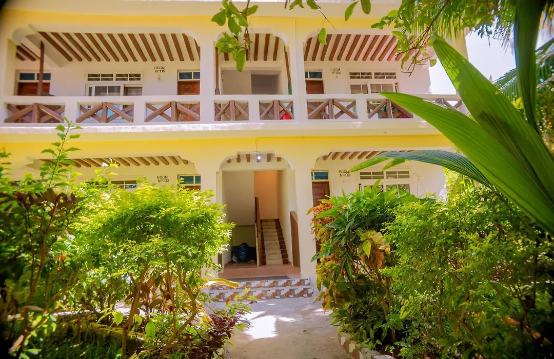 Baraka Beach Bungalows-1